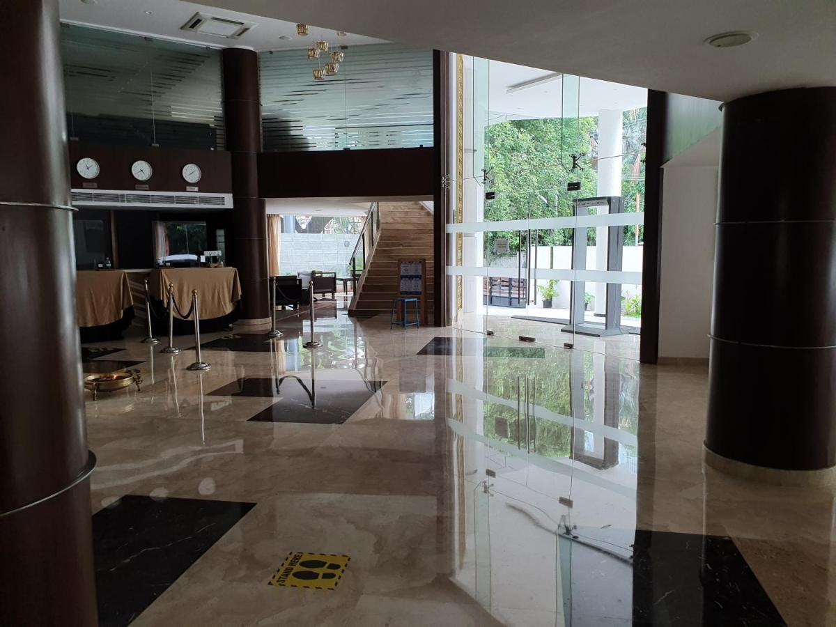 Shravanthi Sarovar Portico Bangalore Buitenkant foto