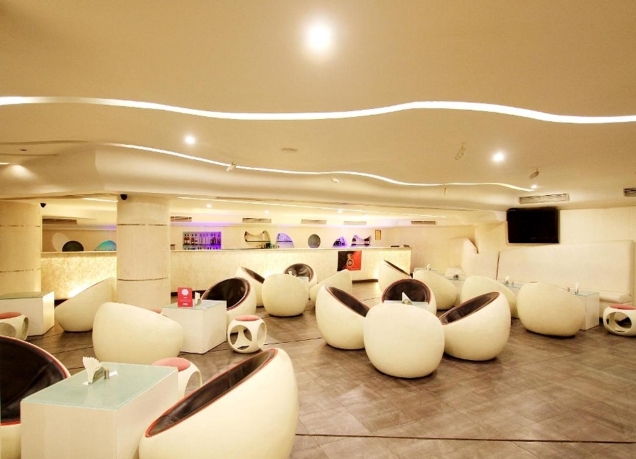 Shravanthi Sarovar Portico Bangalore Buitenkant foto